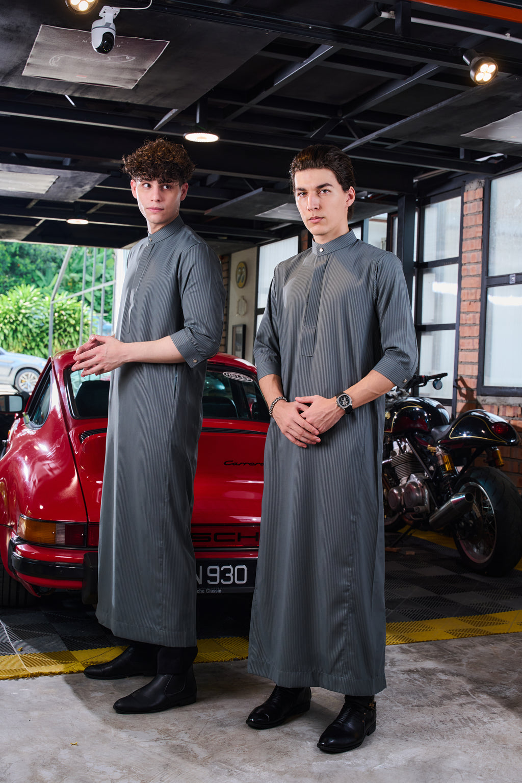 Jubah Zindra Zayr - GREY